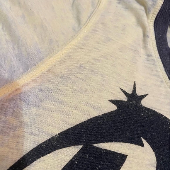 David Bowie 1974 Yellow T-Shirt Size Small - Picture 4 of 5